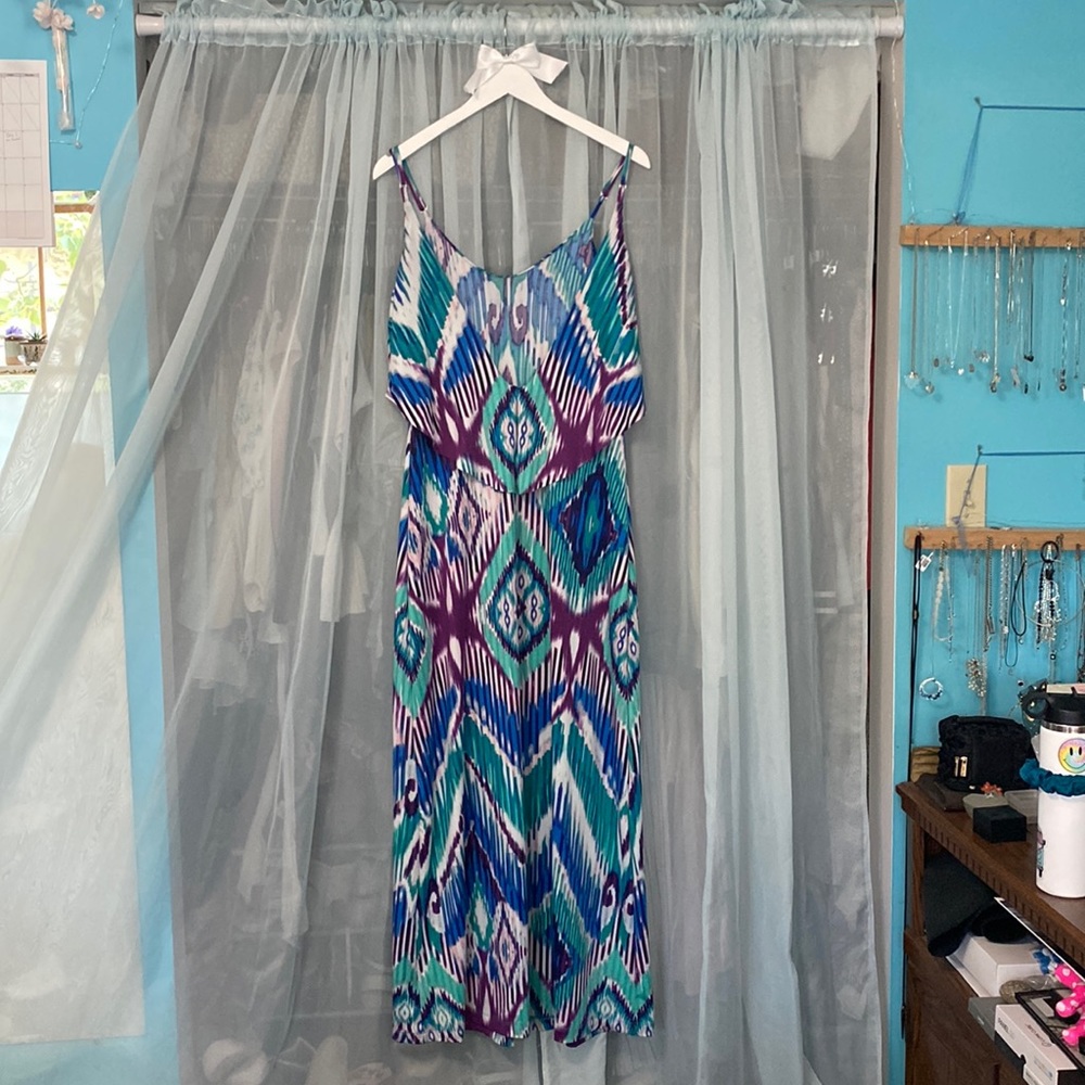 Colorful maxi dress, low back